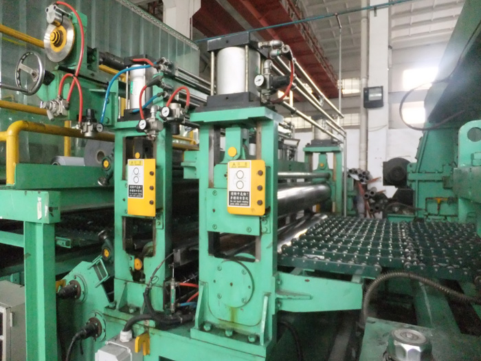 定尺計算輪和貼膜機